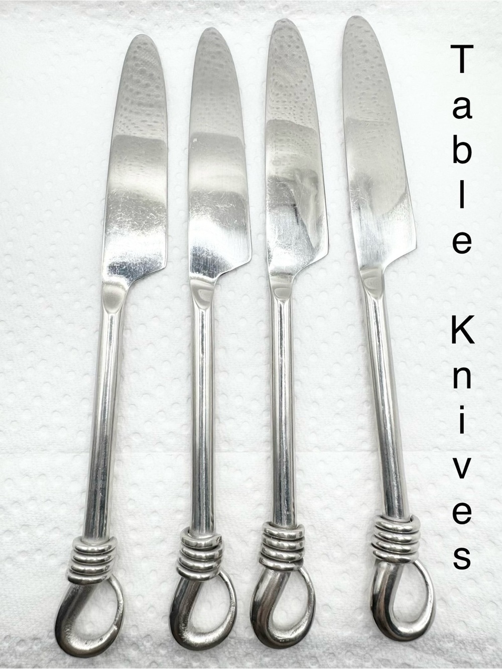 Gourmet Settings Twist 18/10 Stainless Steel Flatware 20 Piece Set - Picture 6 of 16